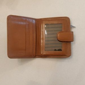 Accessories - Brown Wallet Accessories - Brown Wallet